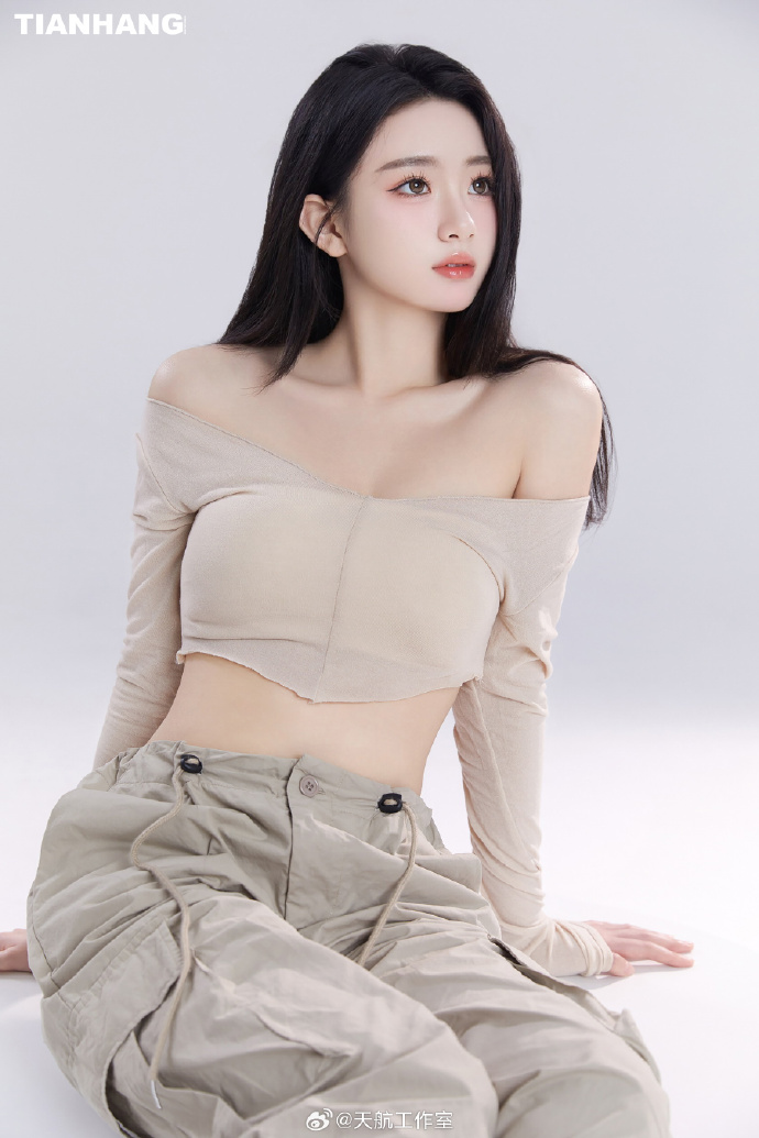 《无悔追踪》30年后豆瓣9.4分，冯小刚新片引热议